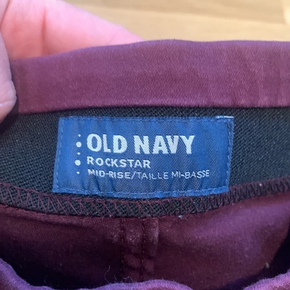 Old Navy Rockstar Mid-Rise Elastic Waist Skinny Jeggings Maroon Women’s 4R - Picture 6 of 15
